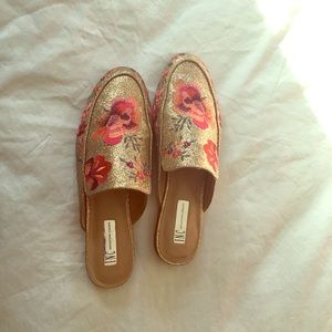 Women’s Gannie Slide-on Flats